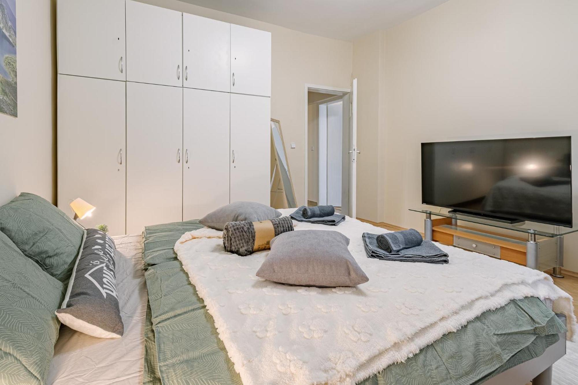 Daire Grand Luxury By Ndk And National Stadium With Free Parking