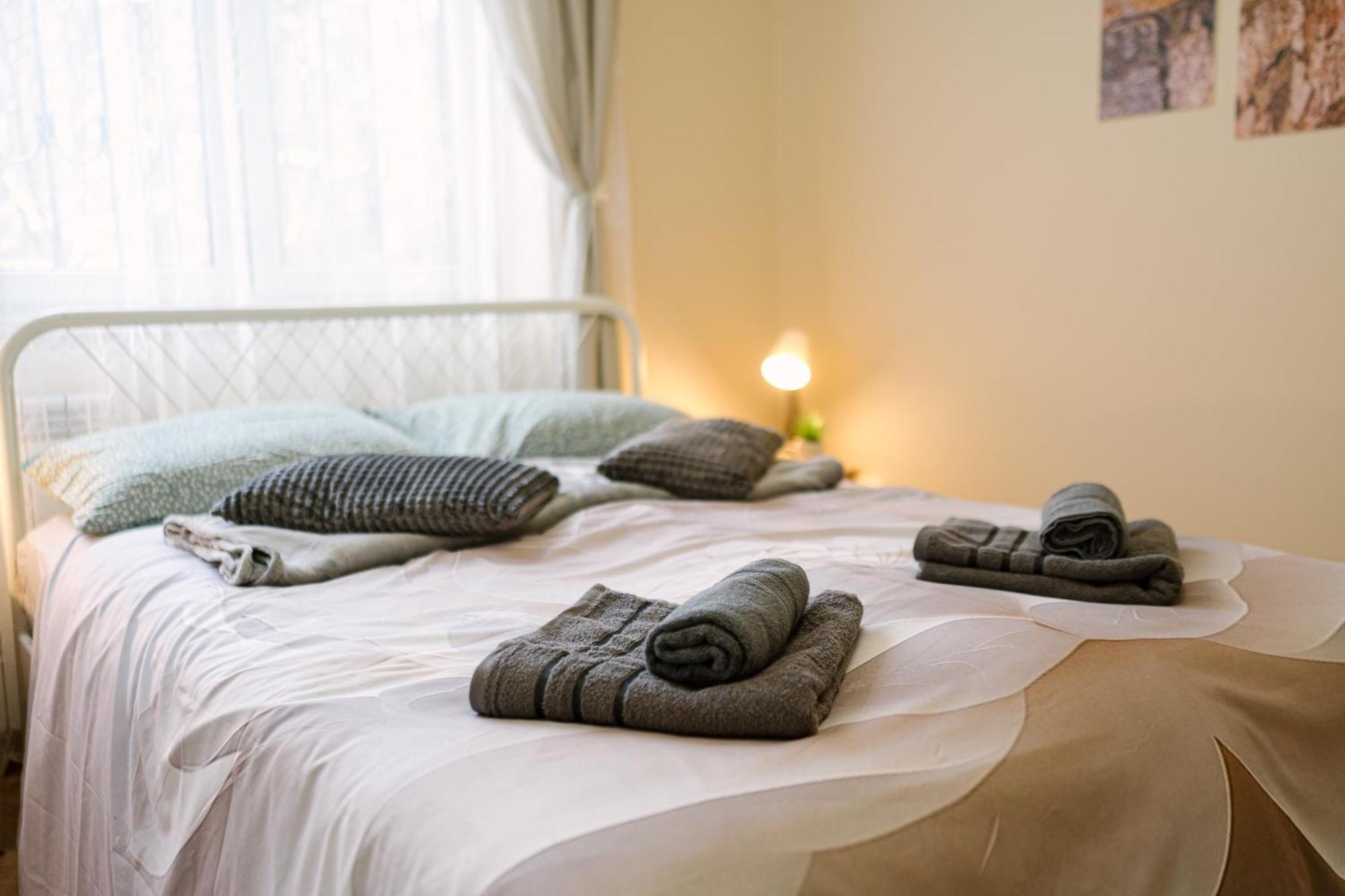 Grand Luxury By Ndk And National Stadium With Free Parking Apartament